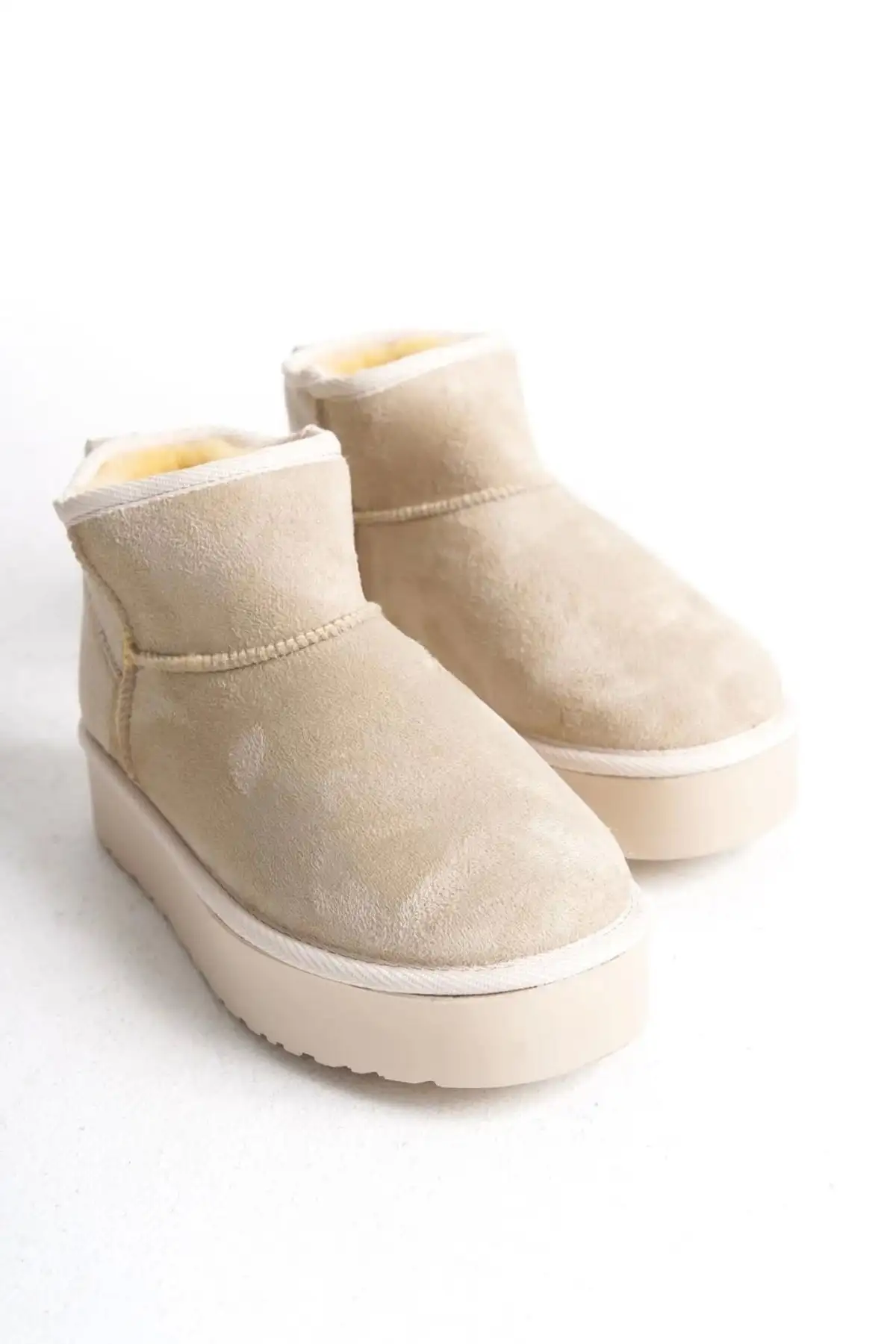 بوت بچگانه کفش با زیره ضخیم (مینی ایکس ال بژ) - 6646 بوت بچگانه کفش با زیره ضخیم (مینی ایکس ال بژ) - 6646