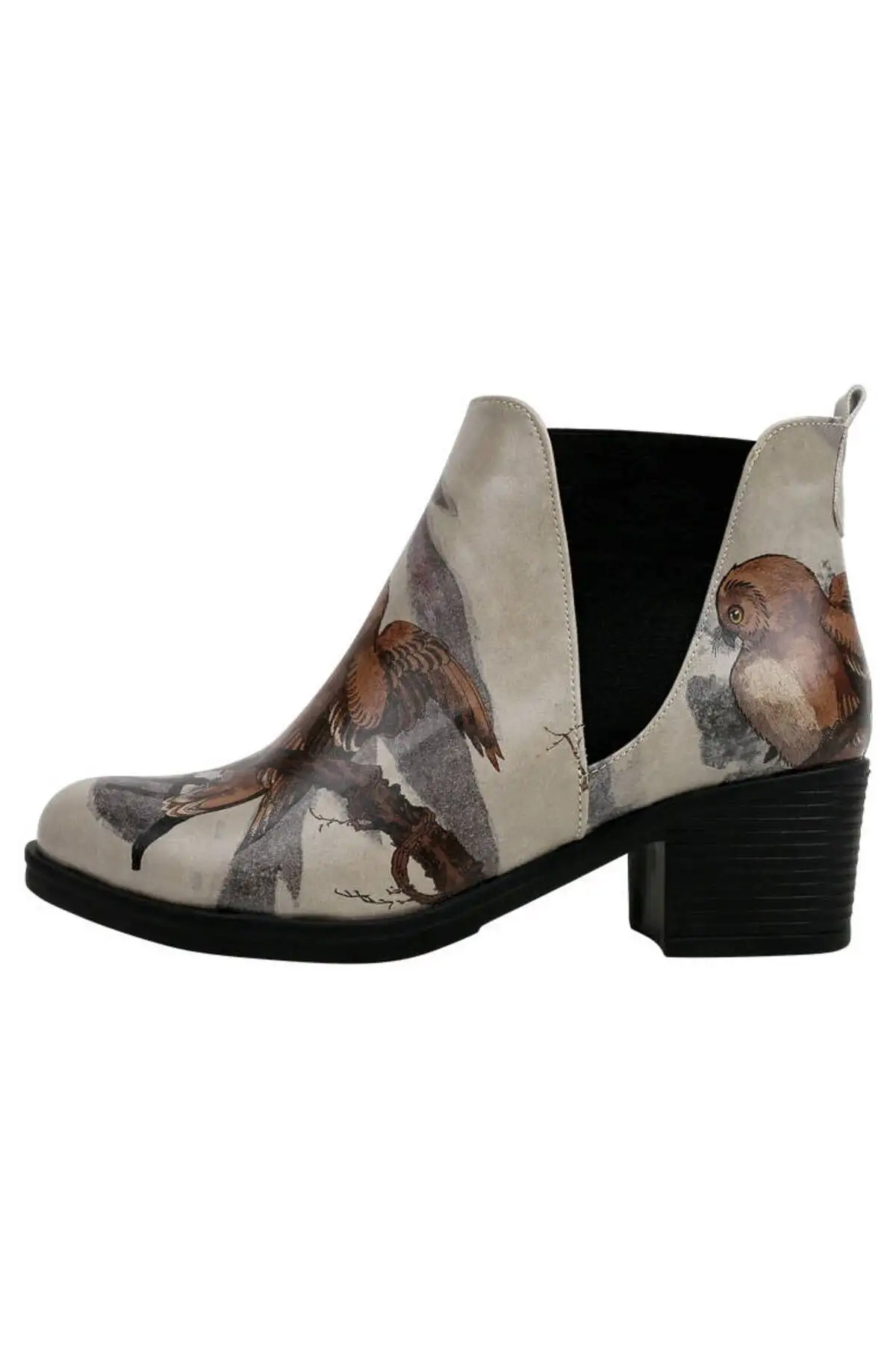 بوت و نیم بوت زنانه  قاچاقی  از جنس چرم گیاهی با رنگ بژ - طراحی «چت کردن بر ری یک شاخه» - 6686 بوت و نیم بوت زنانه قاچاقی از جنس چرم گیاهی با رنگ بژ - طراحی «چت کردن بر ری یک شاخه» - 6686