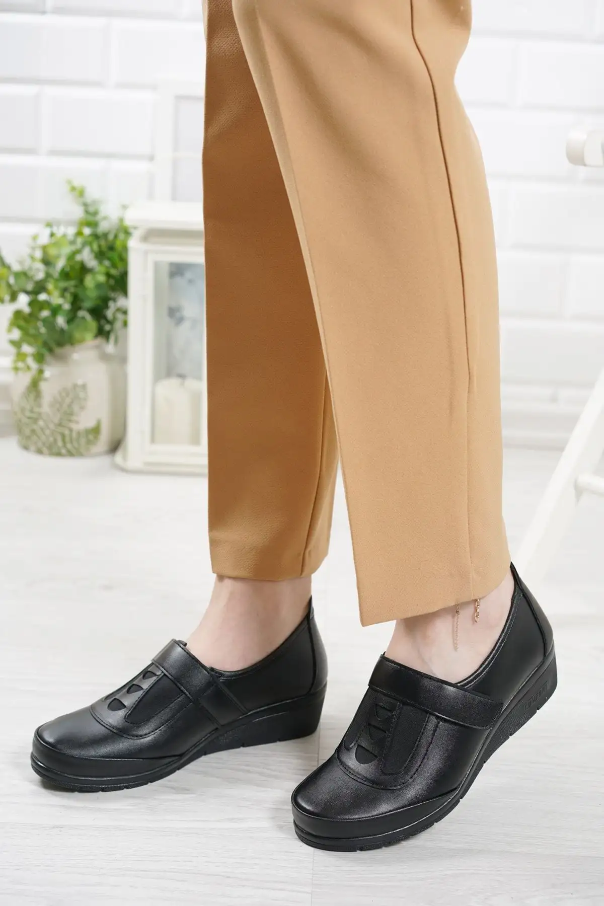 کفش اداری زنانه   سیاه orthopedic مخصوص مادران - 6766 کفش اداری زنانه سیاه orthopedic مخصوص مادران - 6766