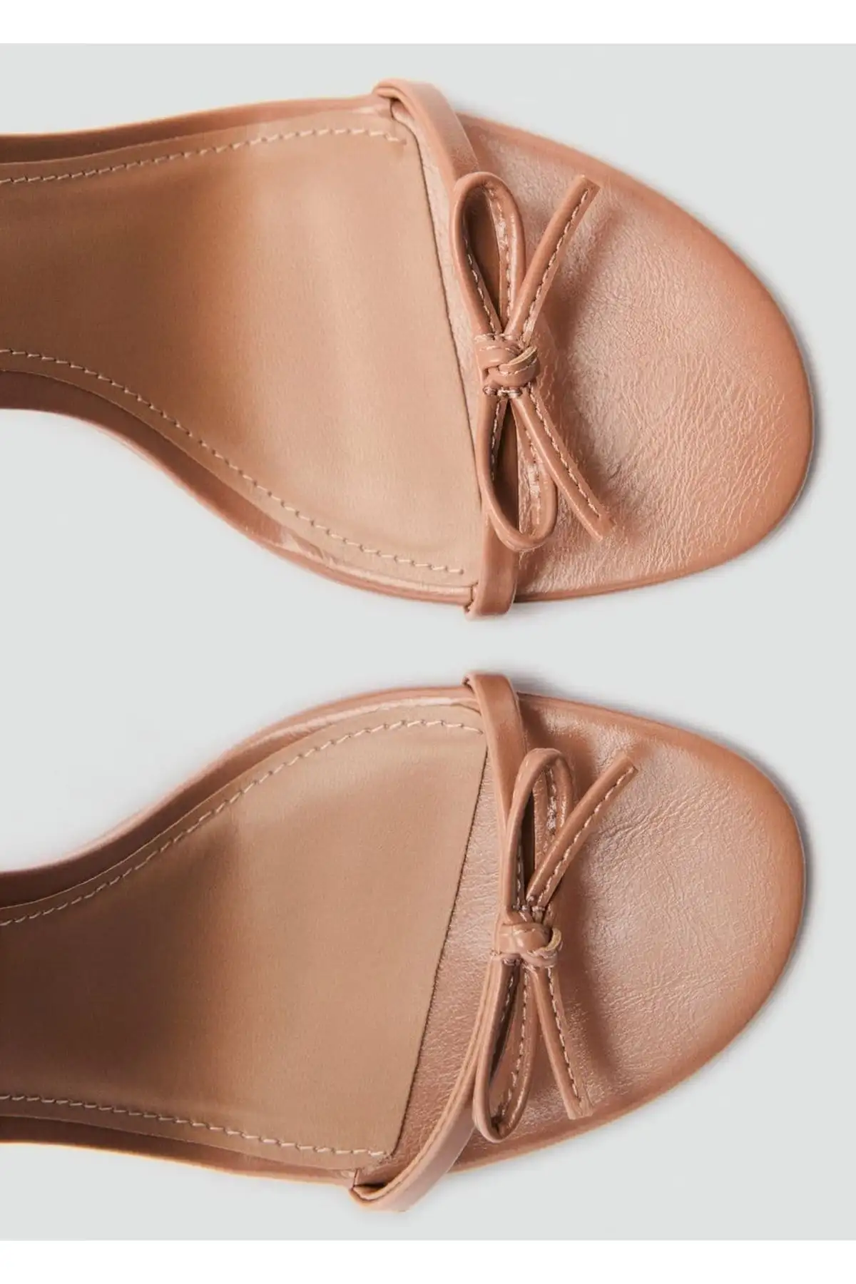 کفش صندل زنانه سندل پاشنهدار با بند و جزئیات گرهدار - 5966 کفش صندل زنانه سندل پاشنهدار با بند و جزئیات گرهدار - 5966