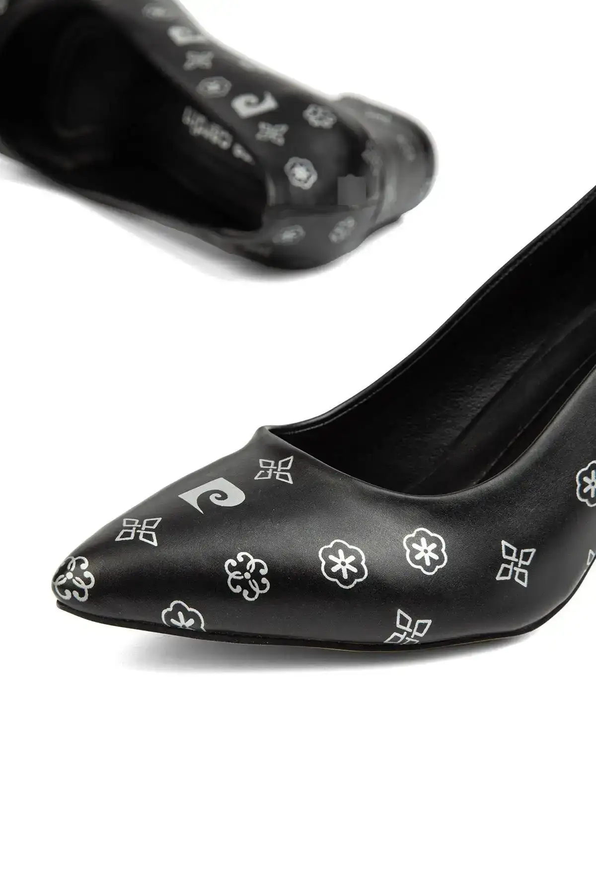 کفش پاشنه بلند زنانه پوتین  پاشنه  با طرح مشکی - مدل Pc-50176 - 3955 - 6323 کفش پاشنه بلند زنانه پوتین پاشنه با طرح مشکی - مدل Pc-50176 - 3955 - 6323