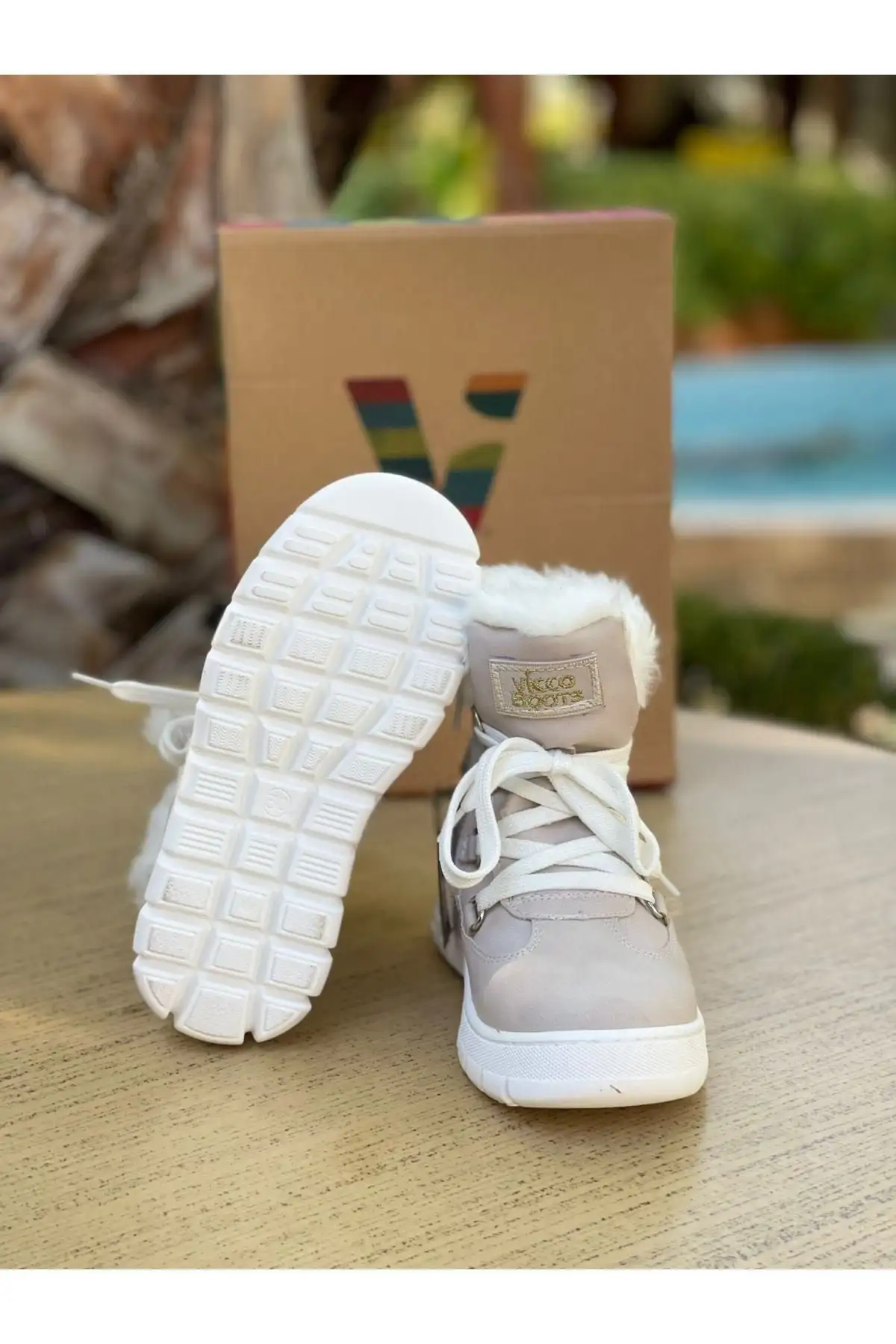 بوت بچگانه کفش چرم دخترانه  کپا با خز رنگ خاکستری 946.p20k.222-128 - 6141 بوت بچگانه کفش چرم دخترانه کپا با خز رنگ خاکستری 946.p20k.222-128 - 6141