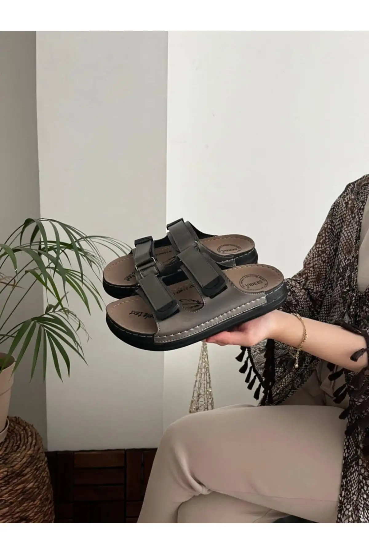 کفش راحتی خانه دمپایی طبی آناتومیک راحت با زیره ortopedik unisex برای استفاده روزمره و خیابانی - 7005 کفش راحتی خانه دمپایی طبی آناتومیک راحت با زیره ortopedik unisex برای استفاده روزمره و خیابانی - 7005