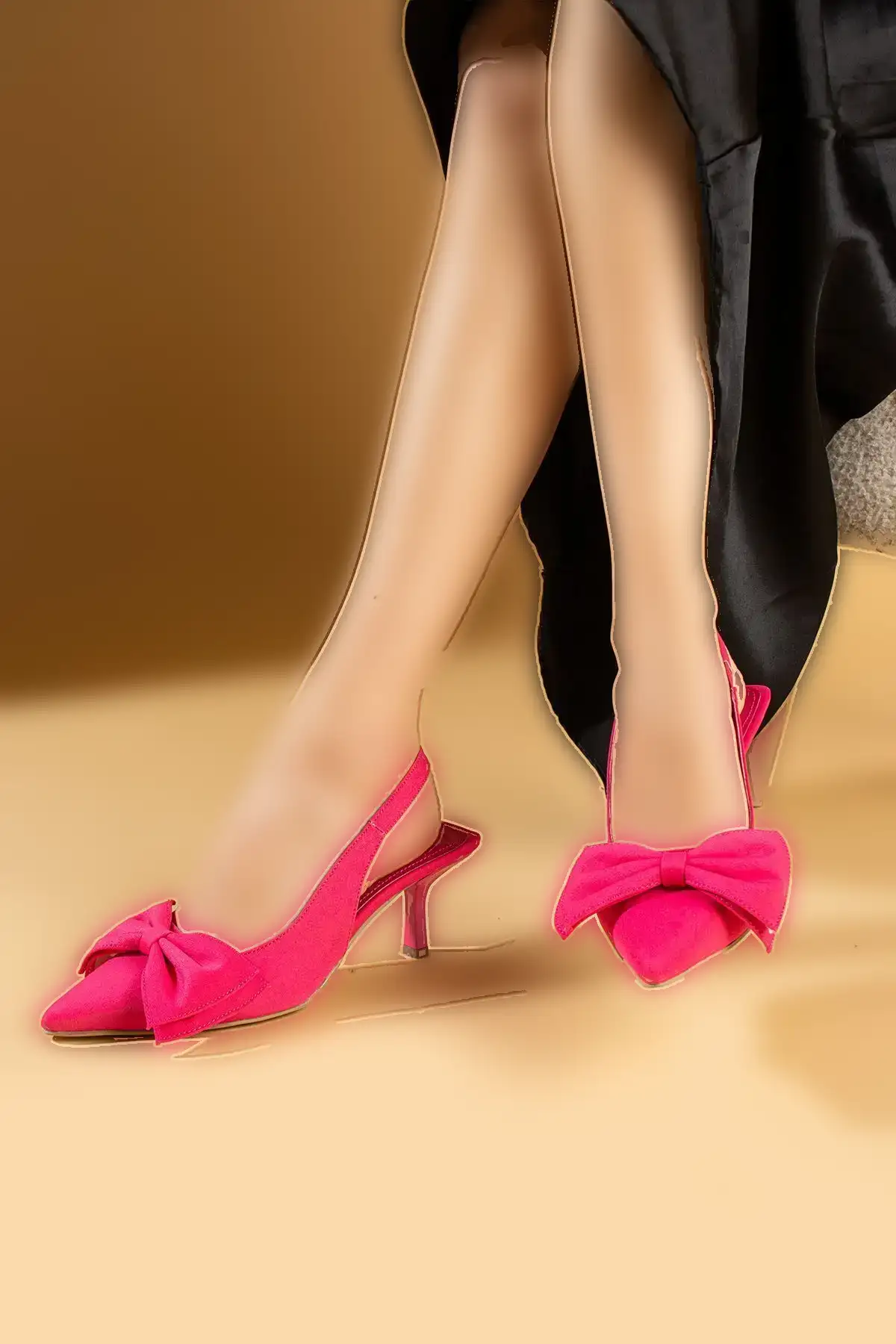 کفش اداری زنانه  پاشنه کوتاه کلاسیک فارغالتحصیلی با بند عقب و فیونکه ساتن فوزیا - 6252 کفش اداری زنانه پاشنه کوتاه کلاسیک فارغالتحصیلی با بند عقب و فیونکه ساتن فوزیا - 6252