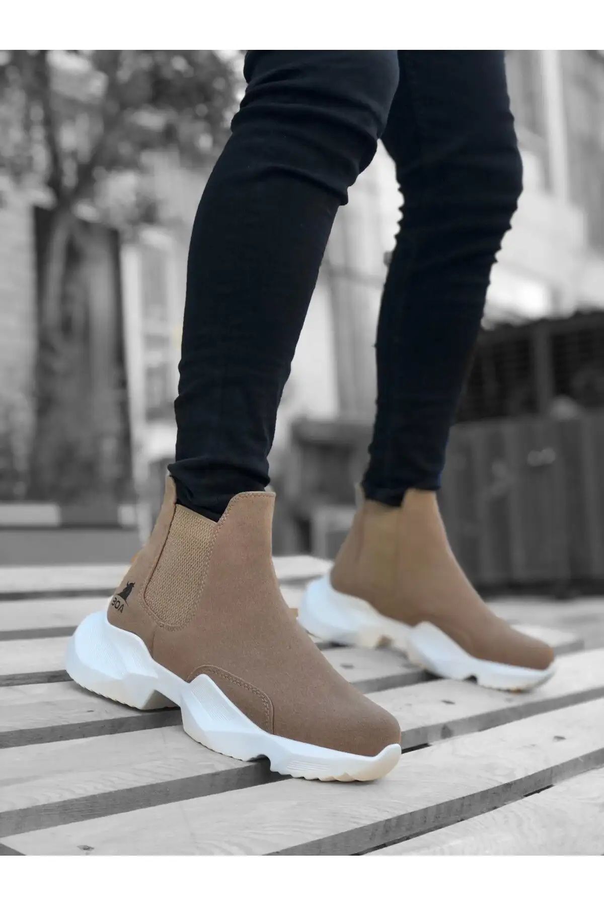 بوت مردانه کفش نیم اسپرت  یراقدار راحت با کفی بلند و رنگ بژ - 6159 بوت مردانه کفش نیم اسپرت یراقدار راحت با کفی بلند و رنگ بژ - 6159