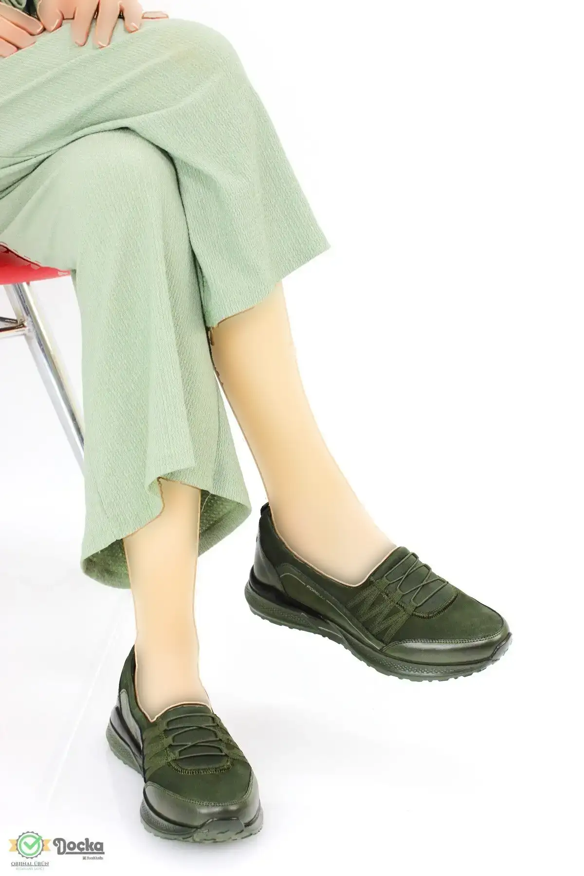 کفش ورزشی روزمره   زنانه از چرم طبیعی، سبک اسپرت، بدون بند و ارتوپدیک مدل F24/SP46704Y - 5561 کفش ورزشی روزمره زنانه از چرم طبیعی، سبک اسپرت، بدون بند و ارتوپدیک مدل F24/SP46704Y - 5561