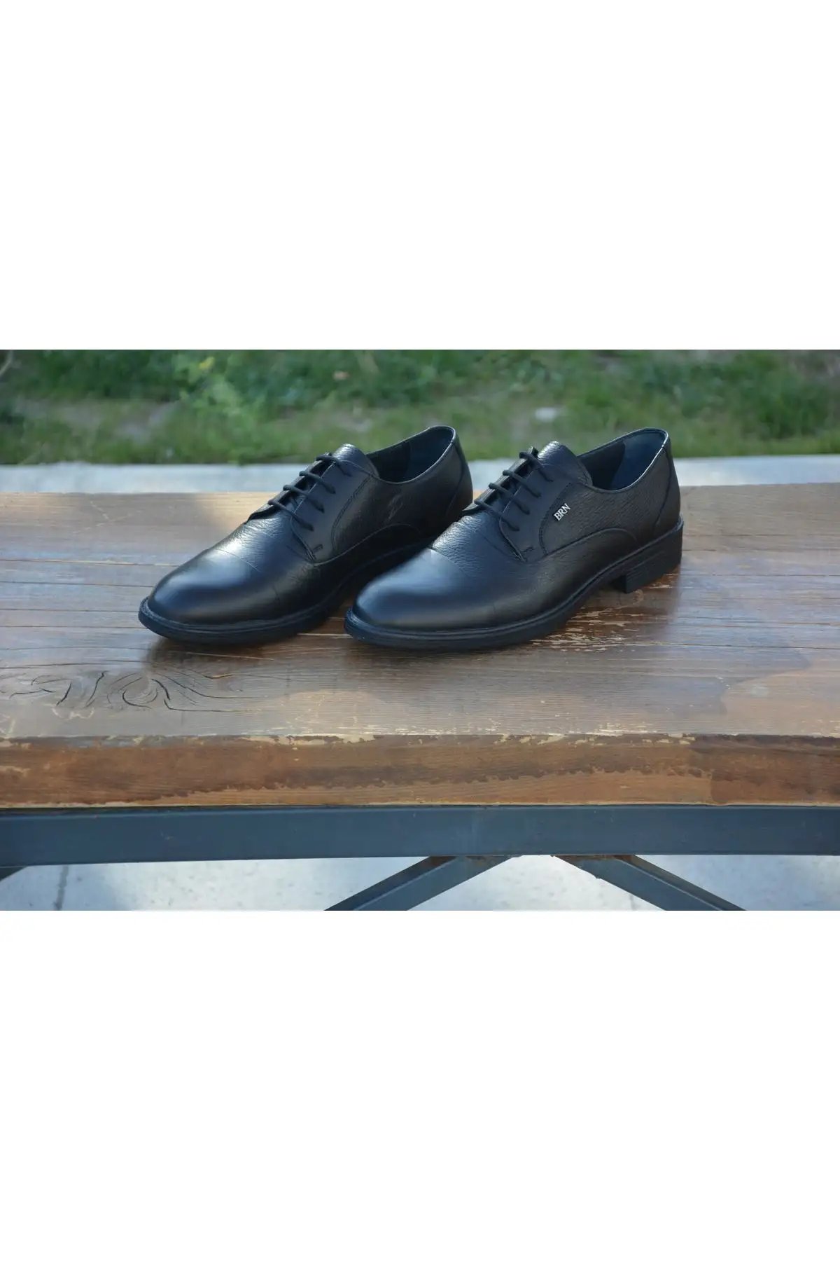 کفش رسمی مردانه  زمستانی  برنی مدل M574، از چرم طبیعی با زیره لاستیکی و بنددار - 6008 کفش رسمی مردانه زمستانی برنی مدل M574، از چرم طبیعی با زیره لاستیکی و بنددار - 6008