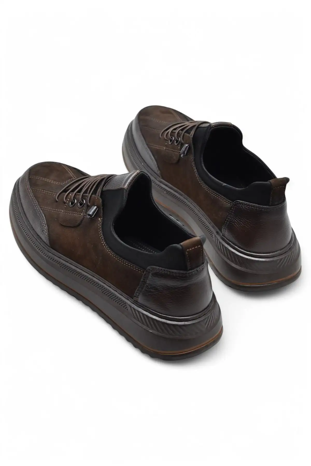 کفش روزمره مردانه تاب ۵۵۰:    با زیره ارتوپدی ژلهای از چرم طبیعی. - 6485 کفش روزمره مردانه تاب ۵۵۰: با زیره ارتوپدی ژلهای از چرم طبیعی. - 6485