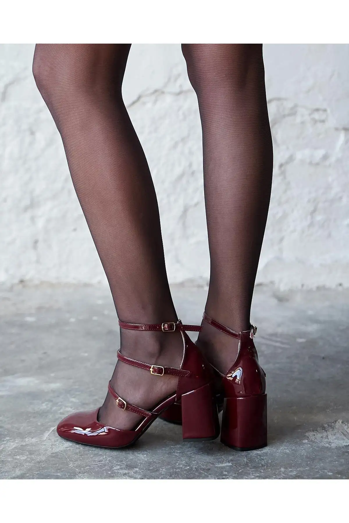 کفش اداری زنانه پوتین مریم کمرنگ 7 سانتی متری با پاشنه عریض و نوک مربع، پشت بسته و راحت - 6249 کفش اداری زنانه پوتین مریم کمرنگ 7 سانتی متری با پاشنه عریض و نوک مربع، پشت بسته و راحت - 6249