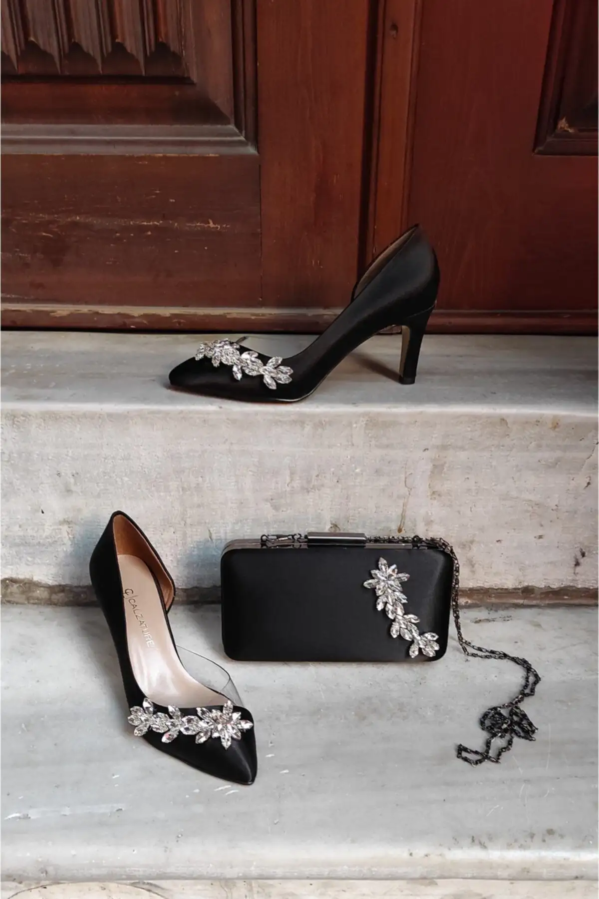 کفش مجلسی زنانه کیف ساتن مشکی ست    پاشنه 7 سانتیمتر با پاشنه نازک و لوازم جانبی ستاره ای شفاف - 5692 کفش مجلسی زنانه کیف ساتن مشکی ست پاشنه 7 سانتیمتر با پاشنه نازک و لوازم جانبی ستاره ای شفاف - 5692