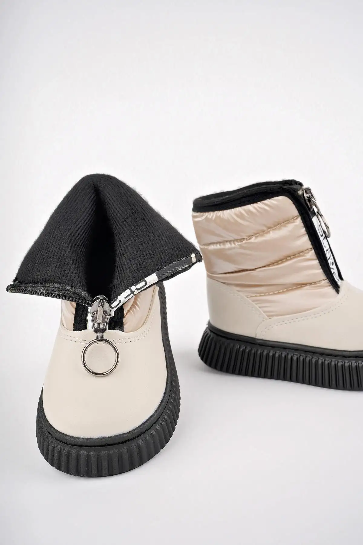 بوت بچگانه چکمه‌ بارانی و برفی با ضمانت Candy، دارای زیپ در جلو و داخل پشمی برای راحتی نوزاد. - 5568