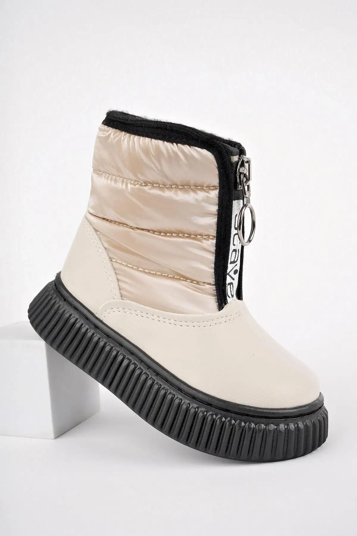 بوت بچگانه چکمه‌ بارانی و برفی با ضمانت Candy، دارای زیپ در جلو و داخل پشمی برای راحتی نوزاد. - 5568