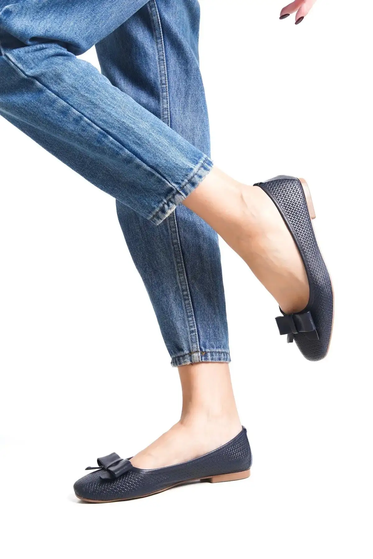 کفش مجلسی زنانه عروسکی چرم طبیعی  آبی تیره DP58-4055 - 5684 کفش مجلسی زنانه عروسکی چرم طبیعی آبی تیره DP58-4055 - 5684