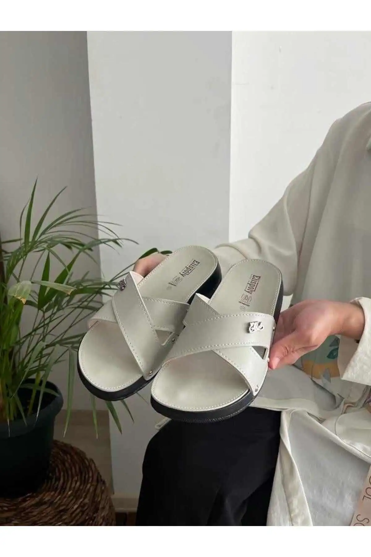 کفش راحتی خانه دمپایی زنانه با کفی آناتومیک طبی، ortopedik کلاسیک، دمپایی مجلسی مادر، دمپایی خیابانی - 6995 کفش راحتی خانه دمپایی زنانه با کفی آناتومیک طبی، ortopedik کلاسیک، دمپایی مجلسی مادر، دمپایی خیابانی - 6995