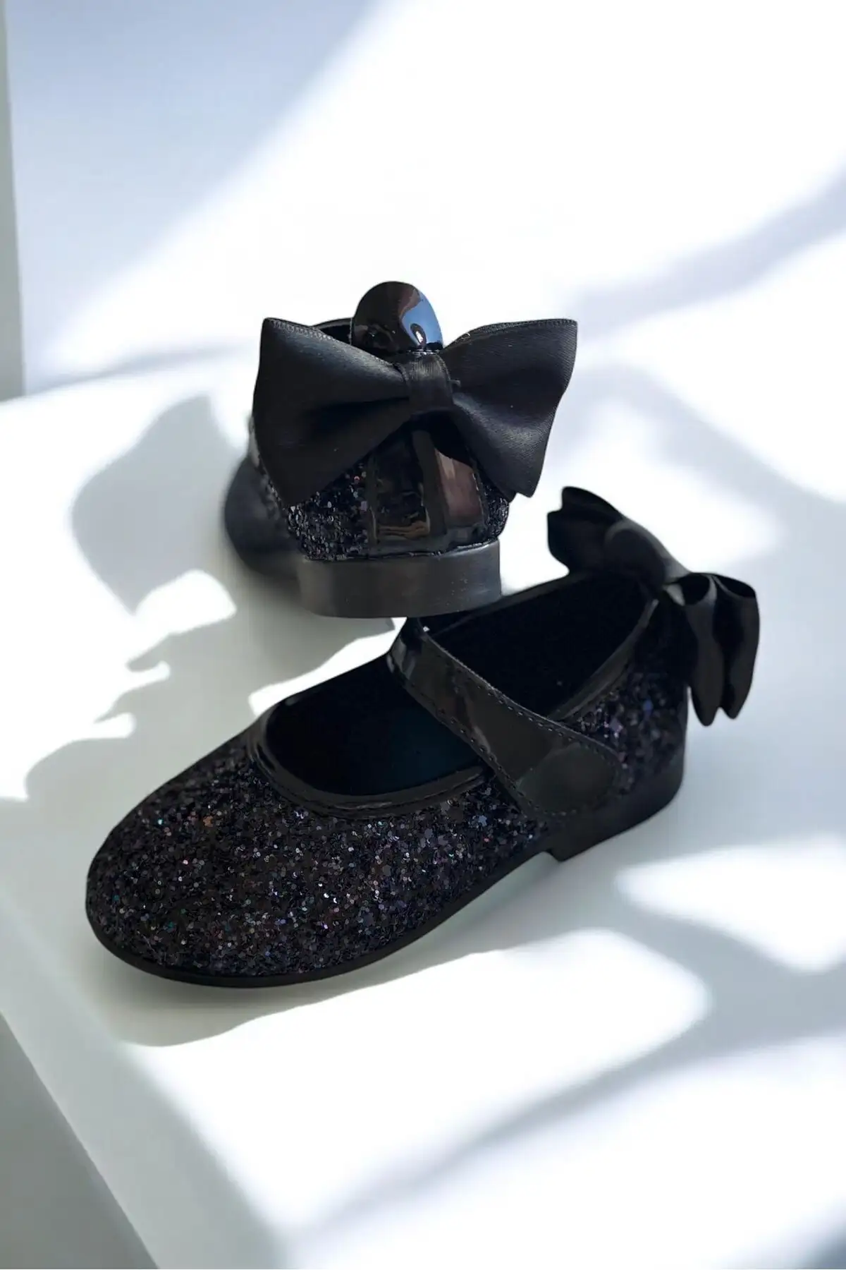 کفش دخترانه  باله  بنددار - 5849 کفش دخترانه باله بنددار - 5849