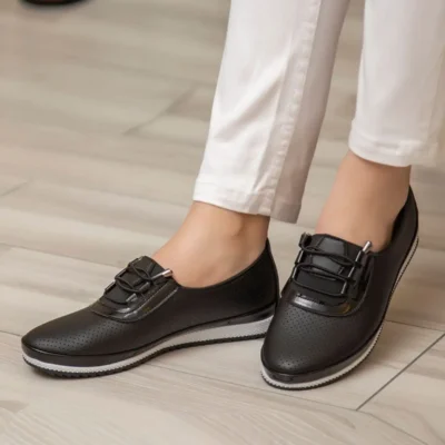 کفش ورزشی روزمره راحتی زنانه چرم سوراخ‌دار با بند نرم اورتوپدیک - 6630