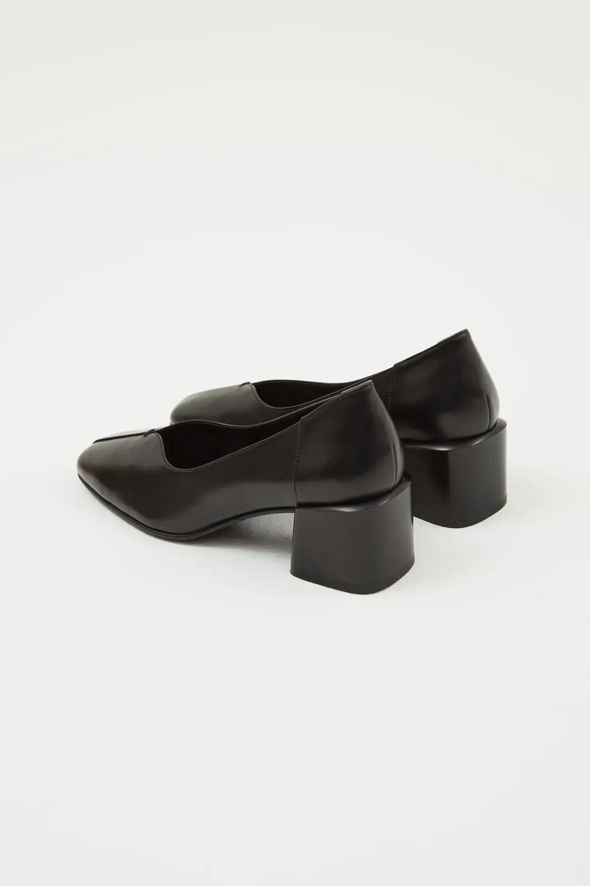 کفش اداری زنانه محصول: چرم اصل 33 2441289-1 بُن آیک Y23 - 6272