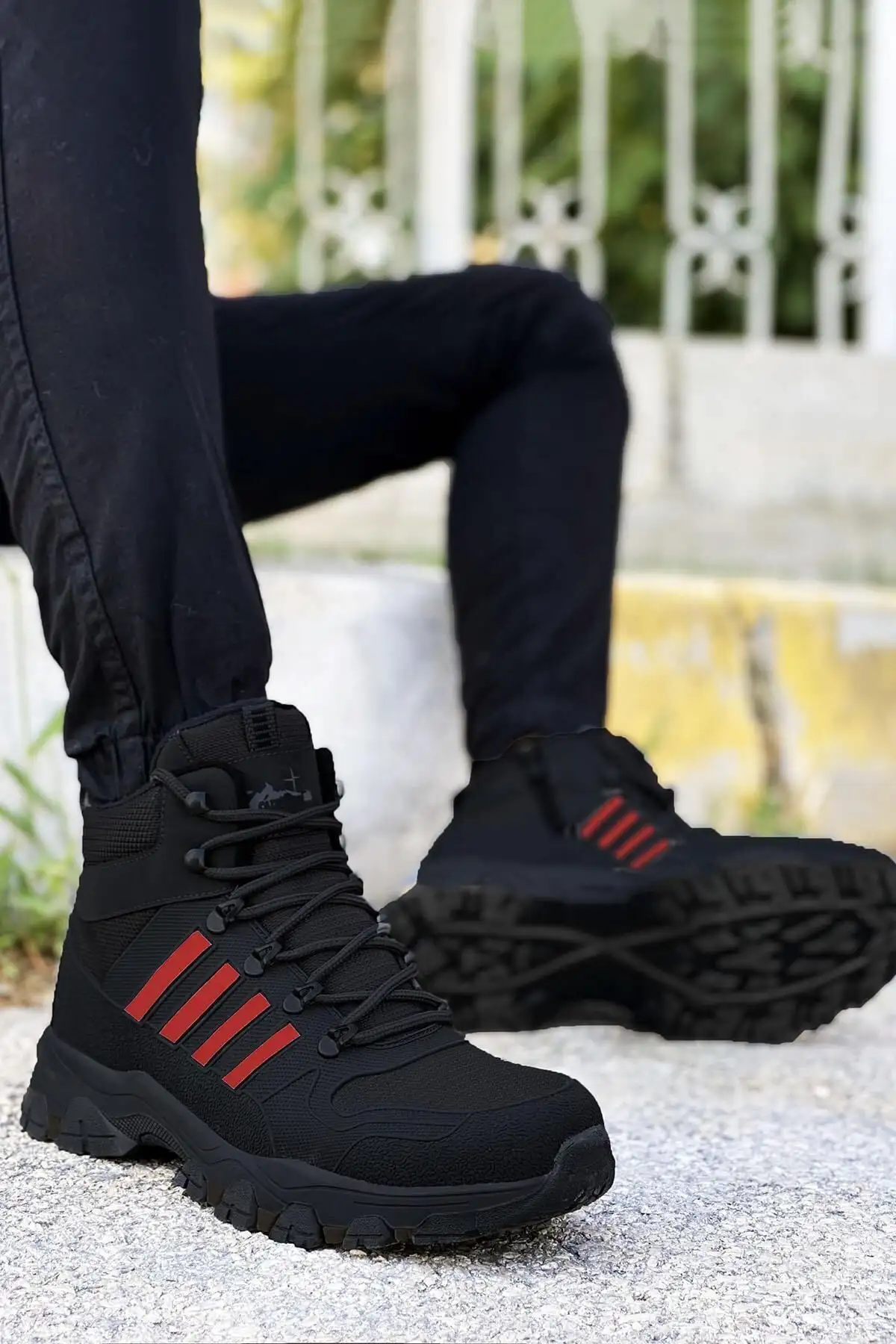 بوت مردانه کفش کوهنوردی Unisex لاستیکی با خطهای سیاه و قرمز - 6678 بوت مردانه کفش کوهنوردی یونی سکس لاستیکی با خطهای سیاه و قرمز - 6678