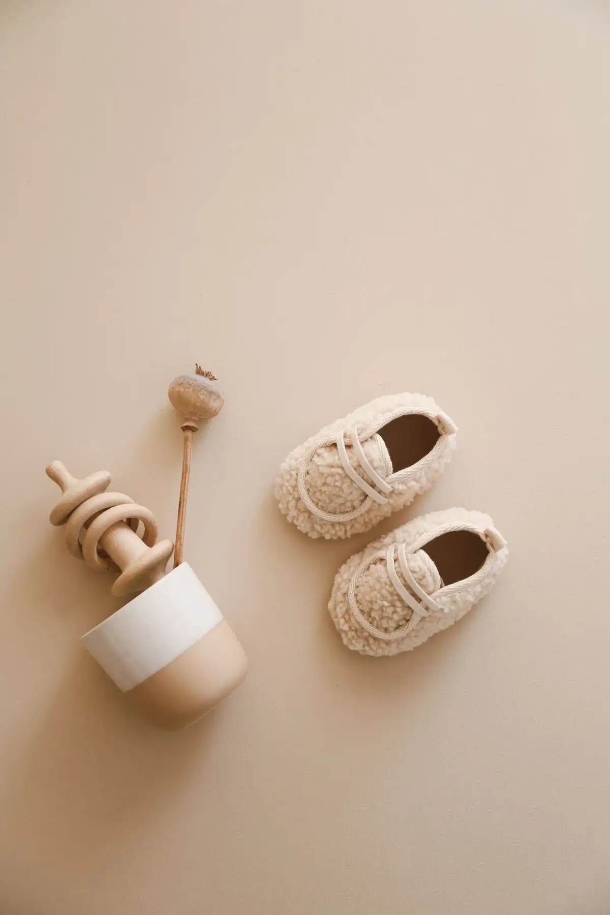 کفش نوزاد پسر 1.
2. پتک
3.   با زیره نرم
4. پاندوف  - 5460 کفش نوزاد پسر 1. 2. پتک 3. با زیره نرم 4. پاندوف - 5460