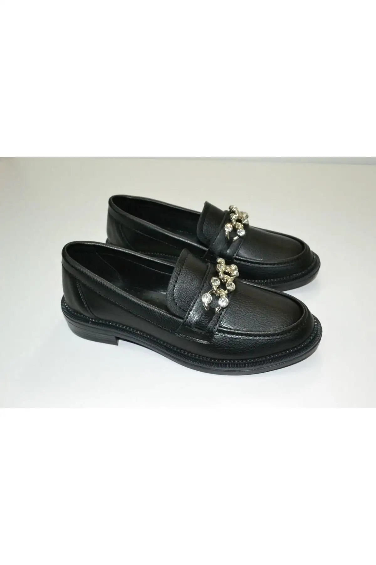 کفش اداری زنانه راحتی اورتopedik مشکی رنگ با جزئیات زنجیری ، مناسب برای کار، دفتر و استفاده روزمره با نوک دایره‌ای - 6768