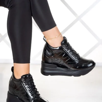 کفش پاشنه‌ بلند زنانه ورزشی ماریای سیاه با پد مخفی و وگان - 5761
