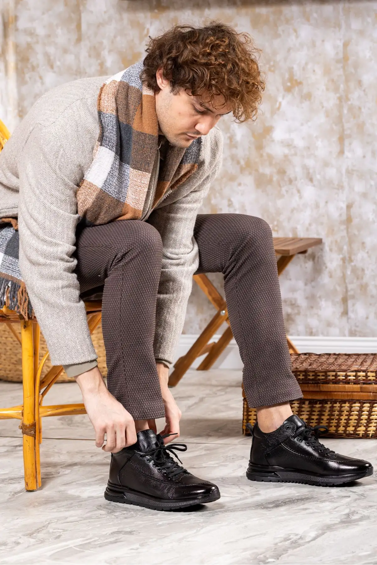 کفش روزمره مردانه   چرمی اصل،   - 7043 کفش روزمره مردانه چرمی اصل، - 7043