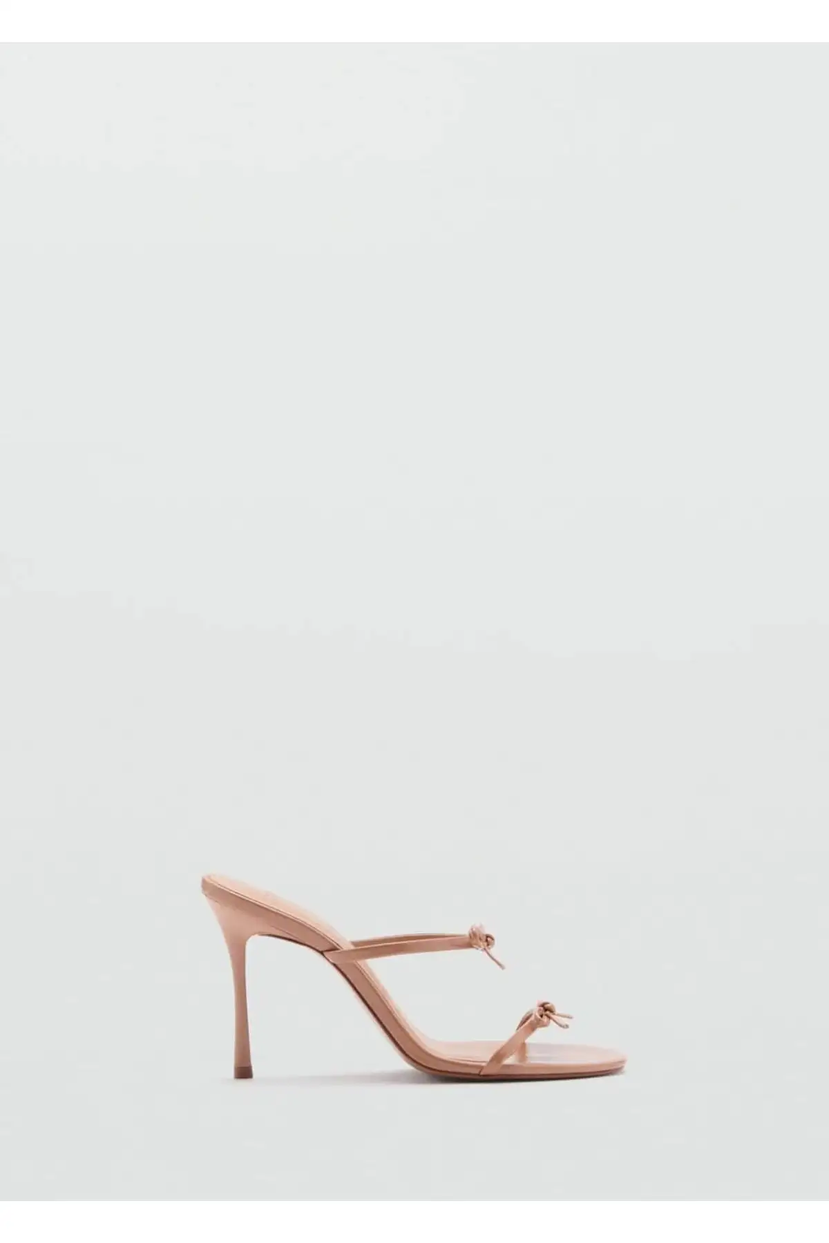 کفش صندل زنانه سندل پاشنهدار با بند و جزئیات گرهدار - 5966 کفش صندل زنانه سندل پاشنهدار با بند و جزئیات گرهدار - 5966