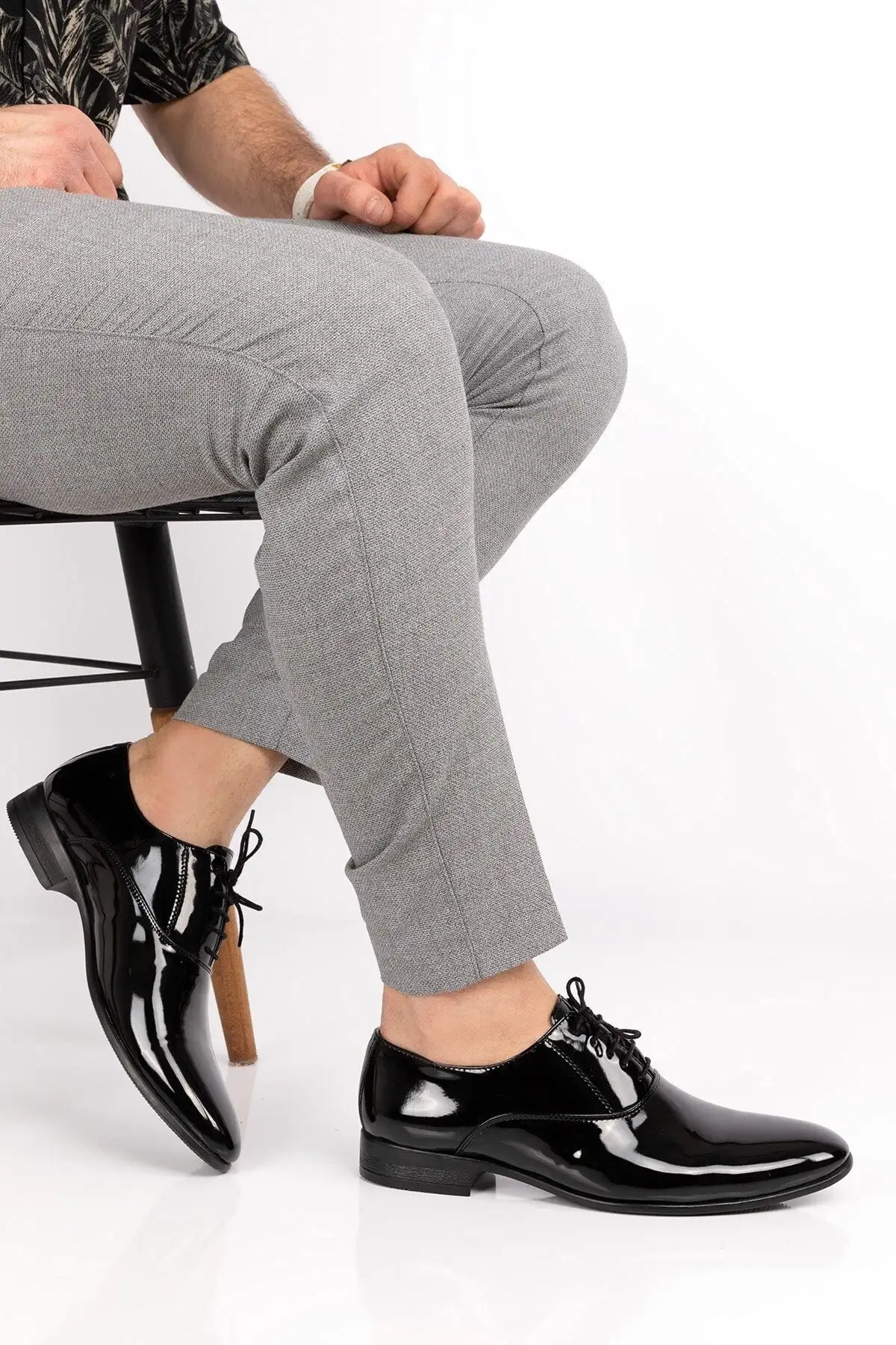 کفش رسمی مردانه  کلاسیک  مشکی PRA-683944-838313 - 7028 کفش رسمی مردانه کلاسیک مشکی PRA-683944-838313 - 7028