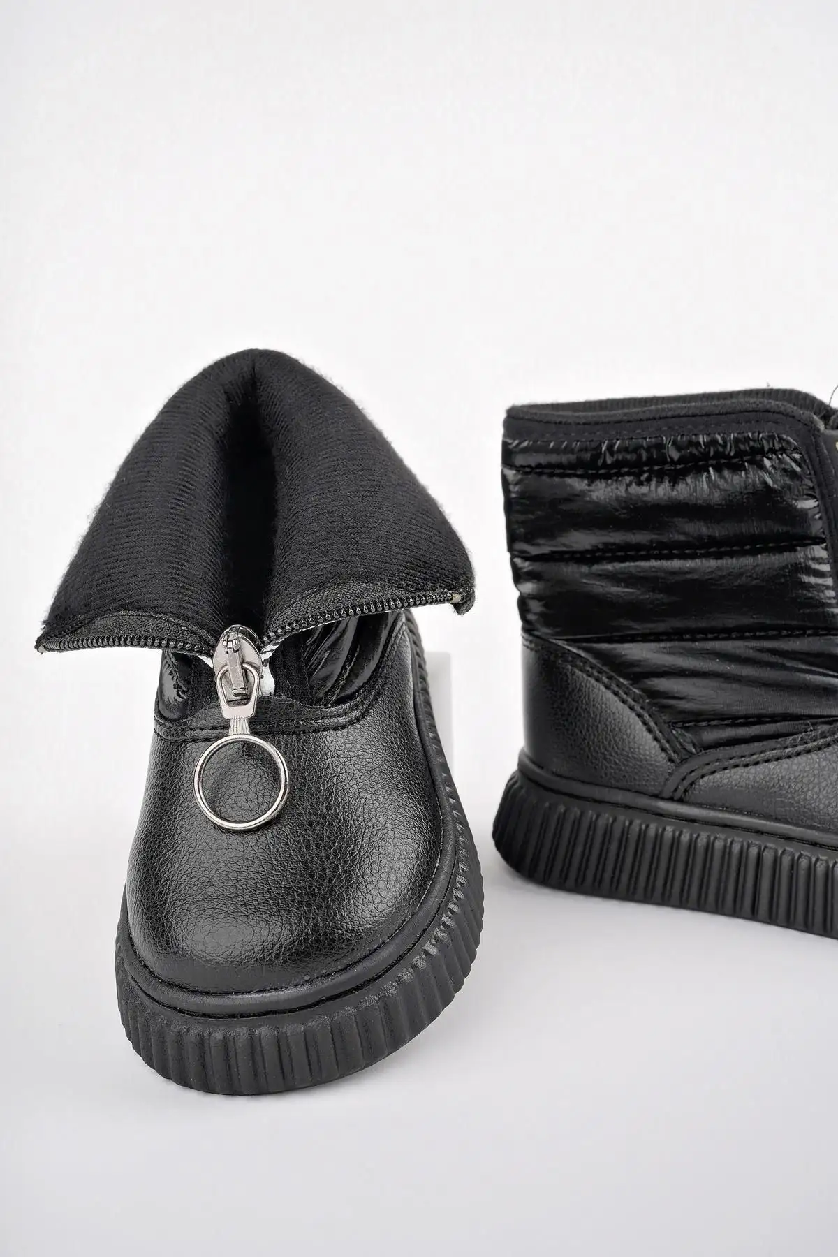 بوت بچگانه  بارانی و برفی با کفی راحت، دارای زیپ در جلو و داخلی پشمی برای نوزاد - گارانتی کاندی - 5569 بوت بچگانه بارانی و برفی با کفی راحت، دارای زیپ در جلو و داخلی پشمی برای نوزاد - گارانتی کاندی - 5569