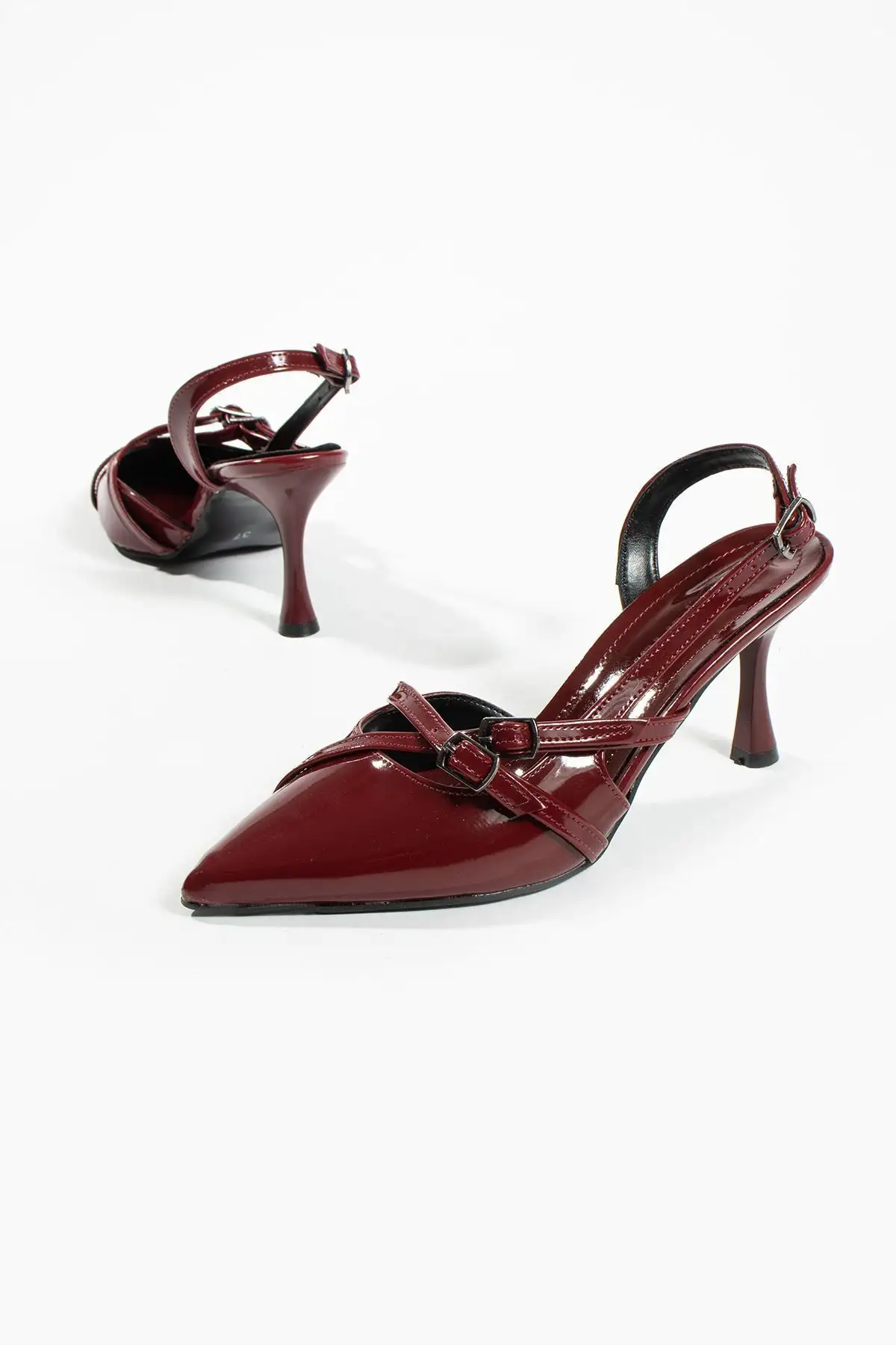 کفش پاشنه بلند زنانه دار چرم مصنوعی بوردو با دو بند و سگک نوک تیز رنگ گیلاس - 5764 کفش پاشنه بلند زنانه دار چرم مصنوعی بوردو با دو بند و سگک نوک تیز رنگ گیلاس - 5764
