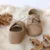 کفش نوزاد پسر مکوسن ی آلفا با چرم طبیعی و قهوه شیری - 5452