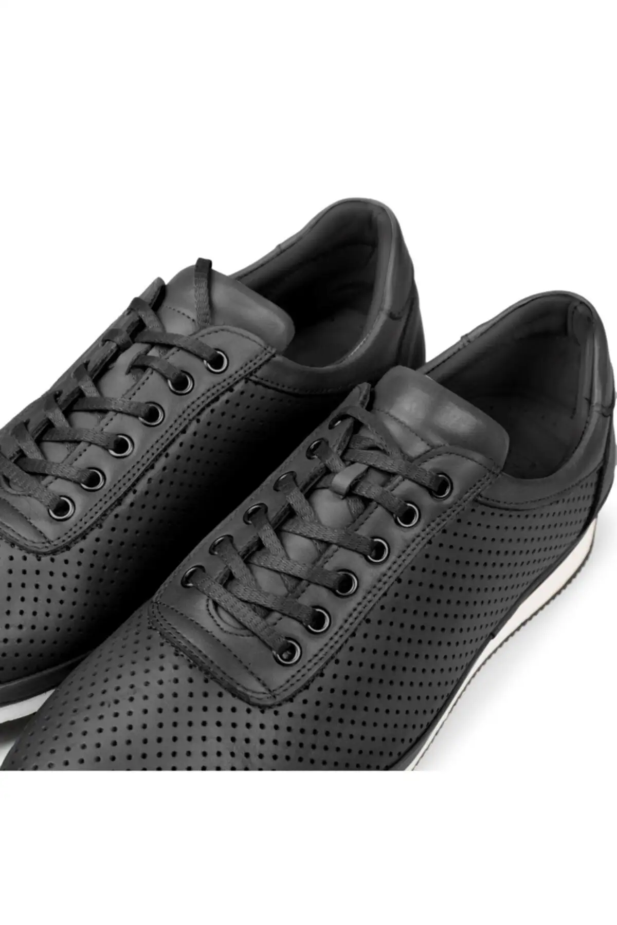 کفش سایز بزرگ مردانه 1.  روزمره  چ尖 نوک تیز از جنس چرم طبیعی
2.  تابستانی از جنس چرم طبیعی
3.  مشبک سیاه - 6709 کفش سایز بزرگ مردانه 1. روزمره چ尖 نوک تیز از جنس چرم طبیعی 2. تابستانی از جنس چرم طبیعی 3. مشبک سیاه - 6709