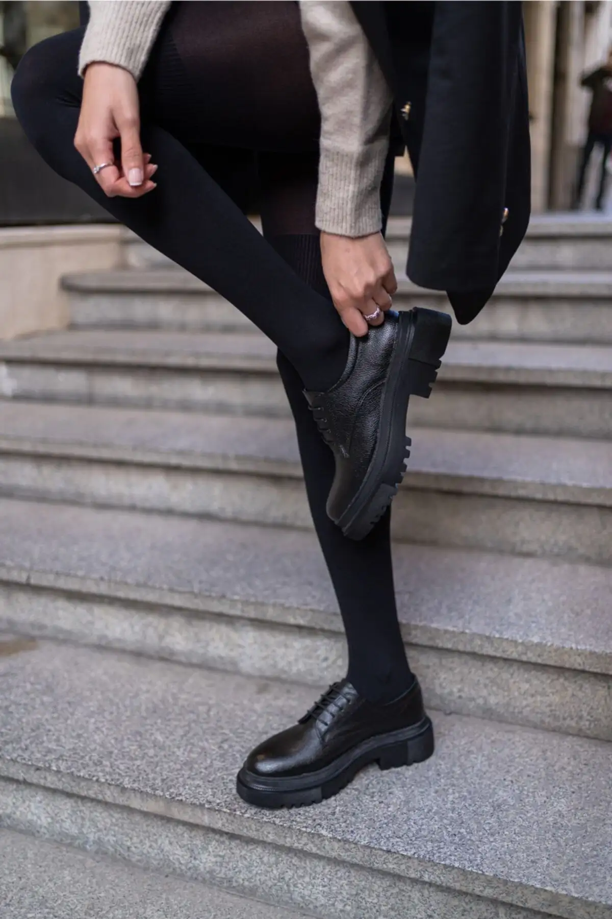 کفش ورزشی روزمره کیف زنانه سوپرایللا از جنس چرم وگان سیاه با زیره سیاه - 6625 کفش ورزشی روزمره کیف زنانه سوپرایللا از جنس چرم وگان سیاه با زیره سیاه - 6625