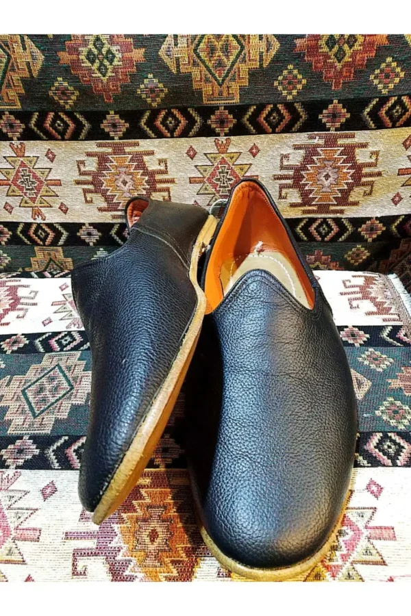 کفش رسمی مردانه یمنی (چاریق) مدل صاف، یمنی چرمی، رنگ مشکی. - 5988