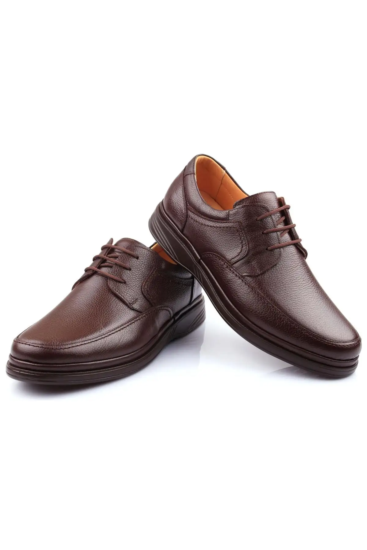 کفش روزمره مردانه    اورجینال از جنس چرم طبیعی با طراحی فوقالعاده اورتوپدیک و سایز بزرگ 701-10 - 5398 کفش روزمره مردانه اورجینال از جنس چرم طبیعی با طراحی فوقالعاده اورتوپدیک و سایز بزرگ 701-10 - 5398