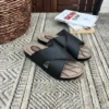 کفش راحتی خانه دمپایی پزشکی مردانه با کفی تمام ارتوپدیک نرم و کفی پوف، سازگار با پاشنه‌درد و از جنس چرم مصنوعی. - 7011