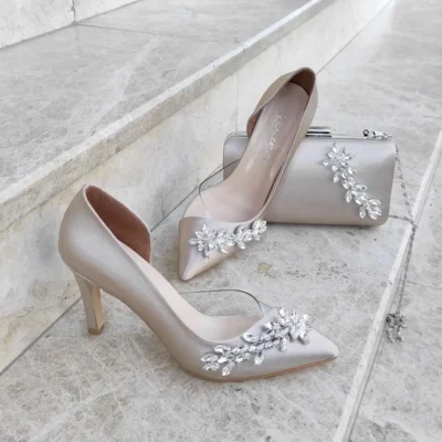 کفش مجلسی زنانه ست کیف و سزن، پاشنه‌بلند استiletto با زیره شفاف و سنگ‌دوزی ستاره‌ای به ارتفاع 9 سانتی‌متر - 5681