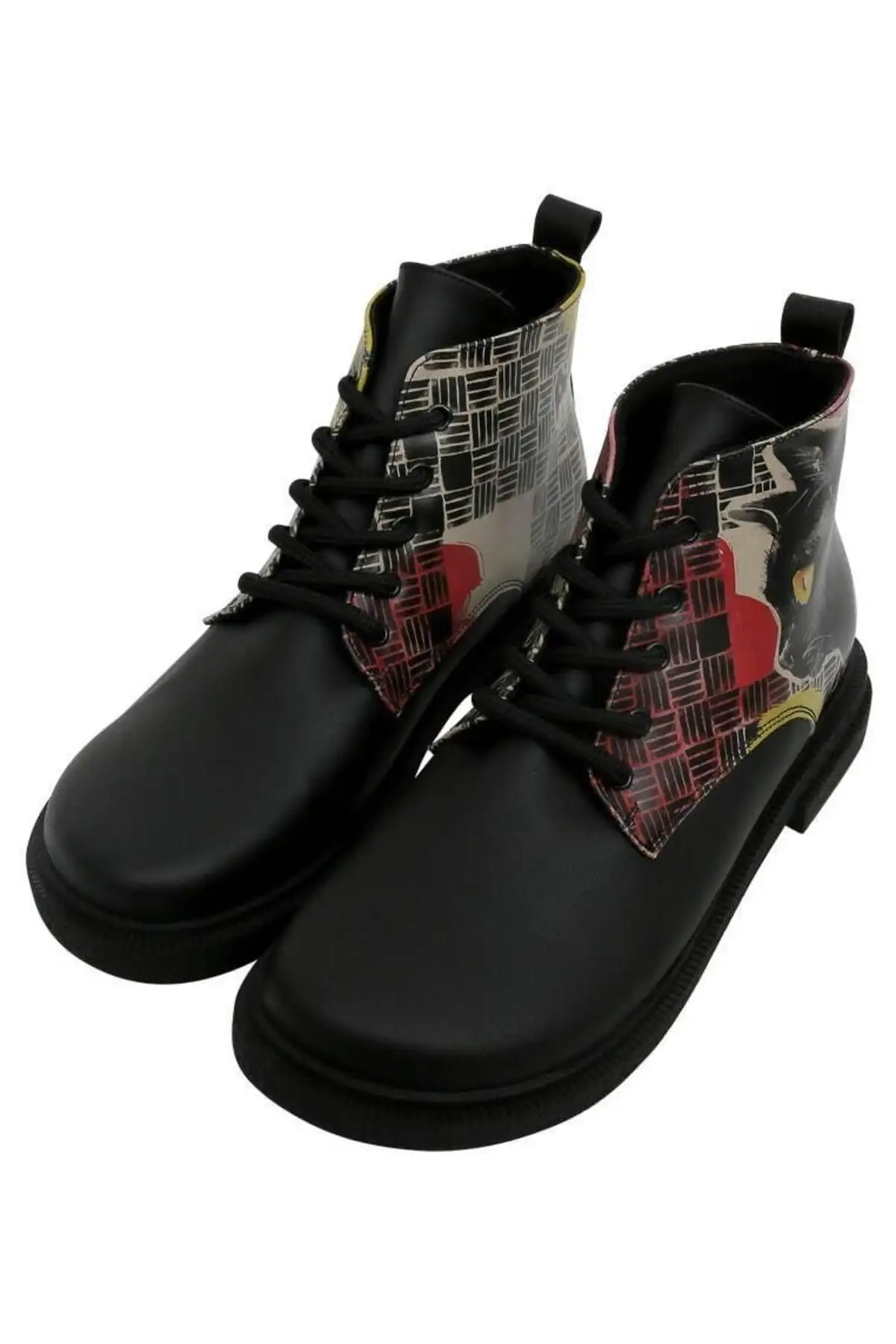 بوت و نیم‌ بوت زنانه کتاه با چرم گیاهی مشکی - طراحی کلاژ گربه هنری - 6182