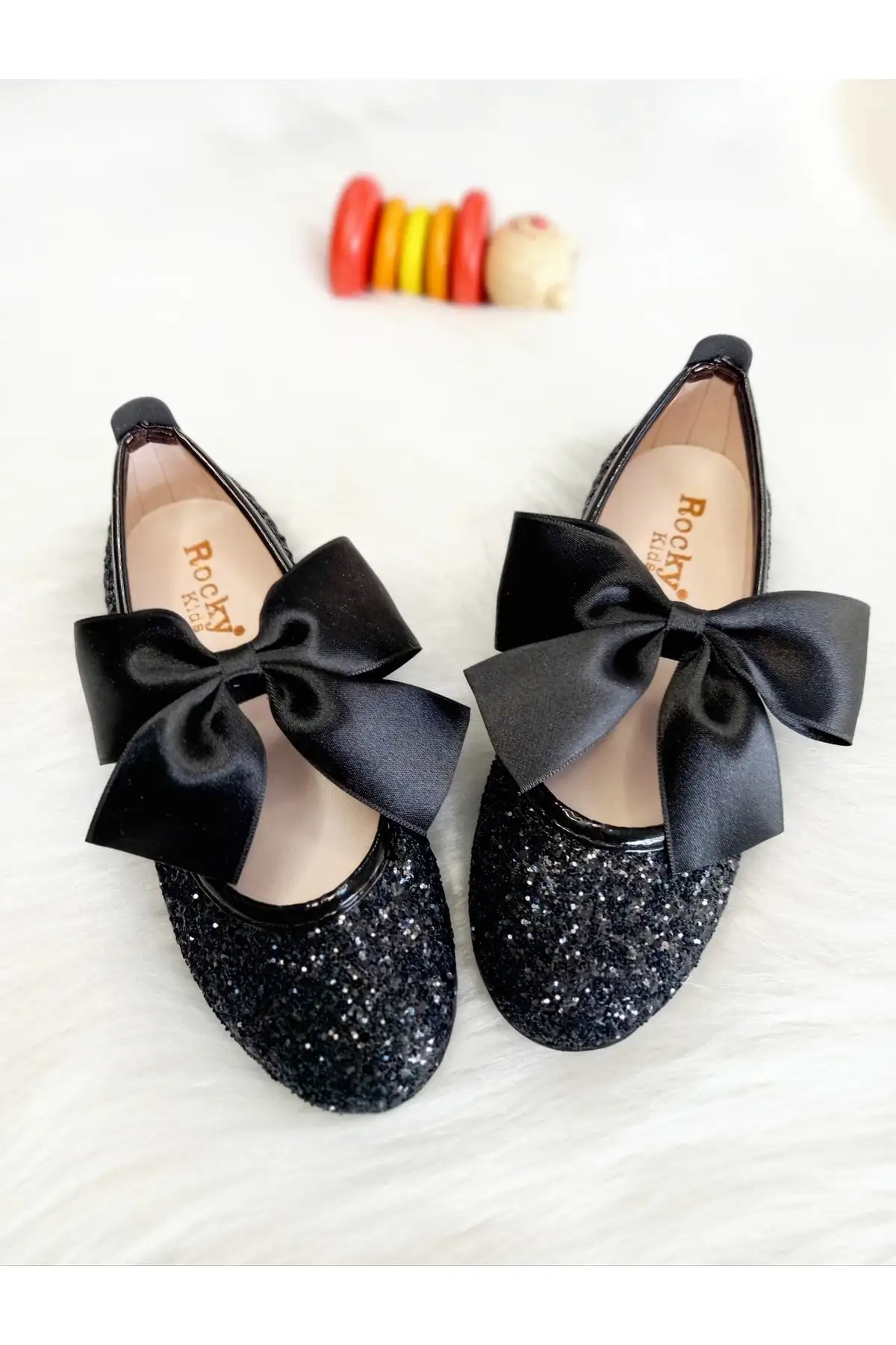 کفش دخترانه  باله مشکی با پولک برن - 5839 کفش دخترانه باله مشکی با پولک برن - 5839