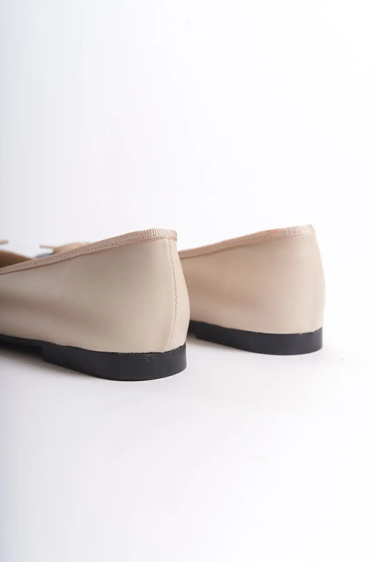 کفش مجلسی زنانه بابت  لونای بژ و سیاه - 5685 کفش مجلسی زنانه بابت لونای بژ و سیاه - 5685