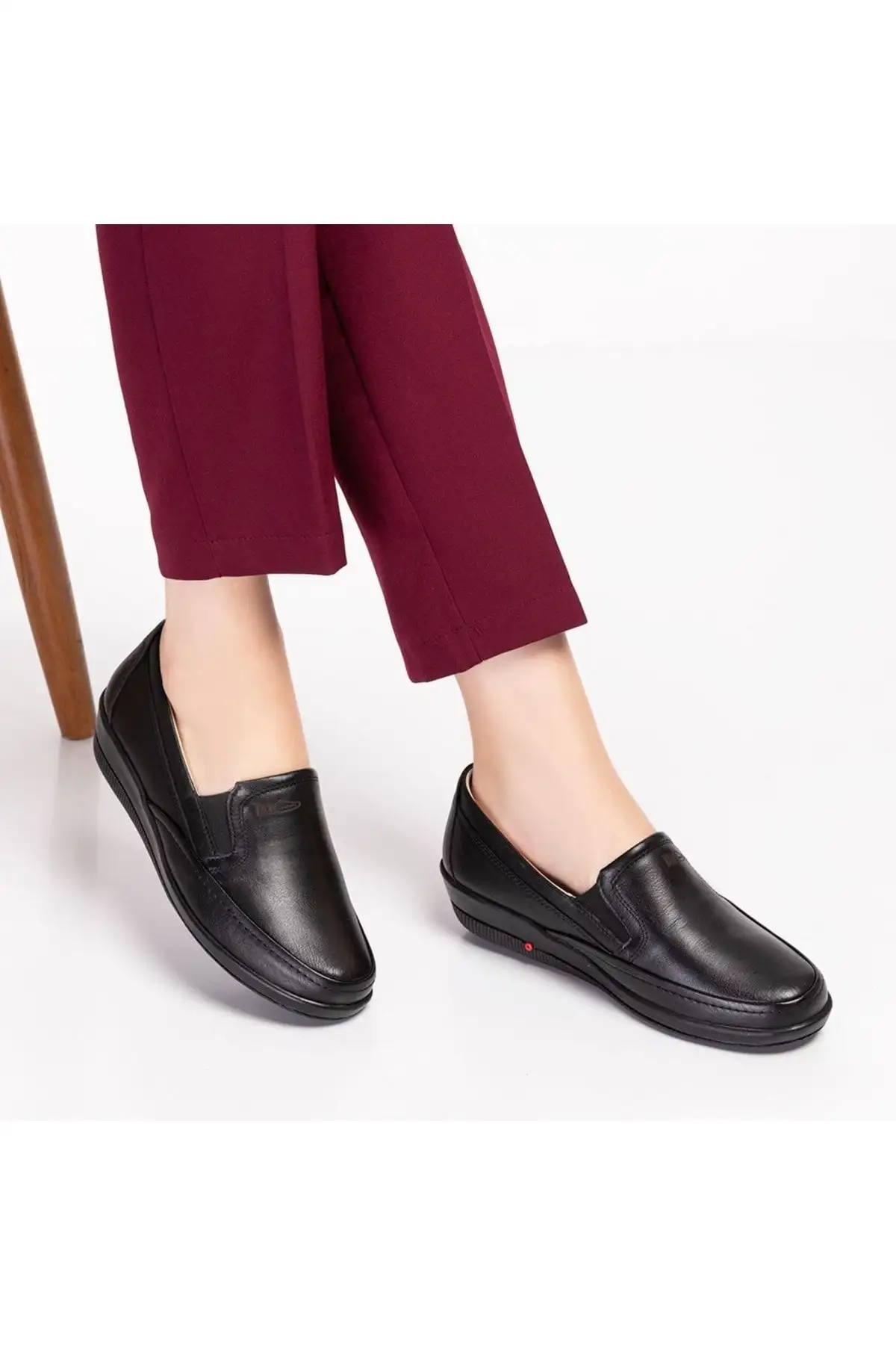 کفش زنانه چرم طبیعی دیابتی ارتوپدیک - 6536 کفش زنانه چرم طبیعی دیابتی ارتوپدیک - 6536