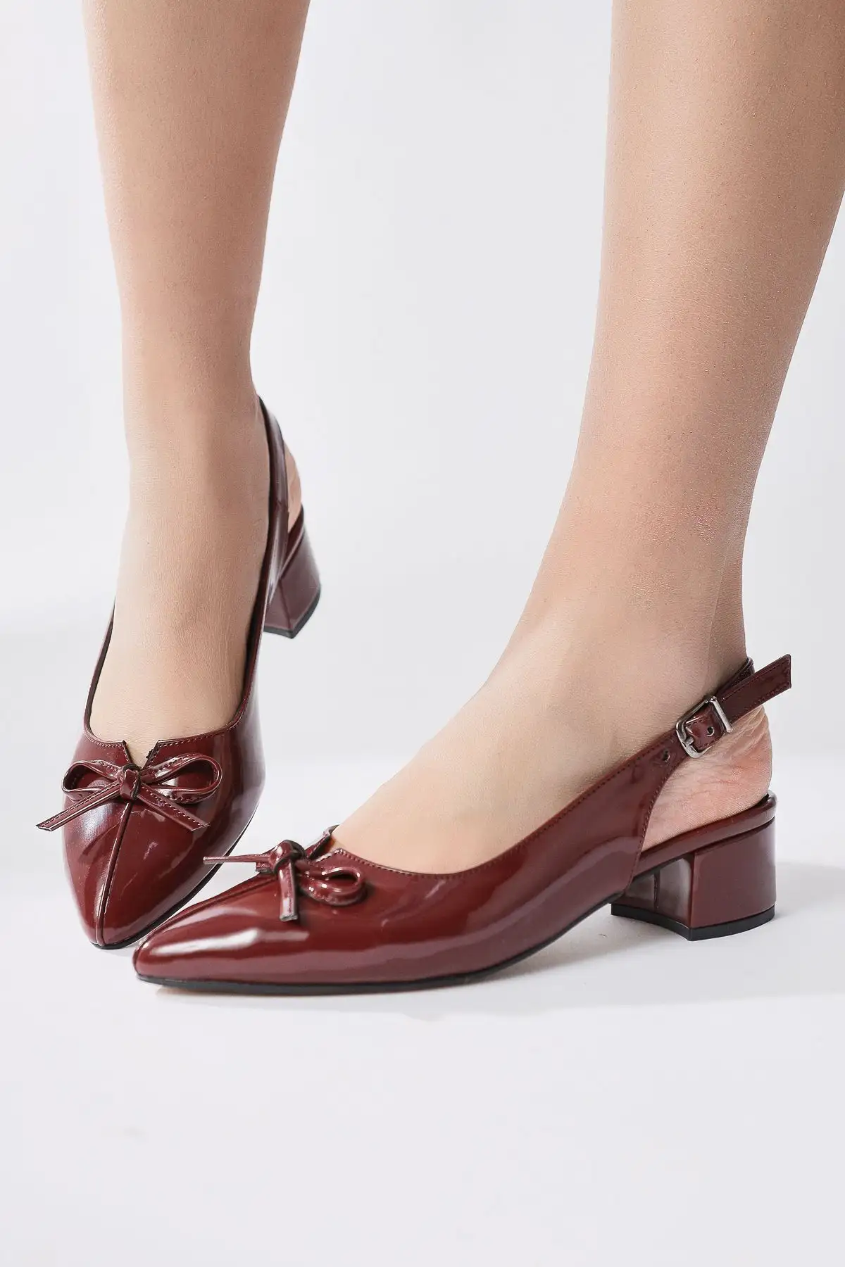 کفش اداری زنانه   پاشنه کوتاه با نوک تیز و جزئیات پاپیون انتلا رنگ bordo - 6258 کفش اداری زنانه پاشنه کوتاه با نوک تیز و جزئیات پاپیون انتلا رنگ bordo - 6258