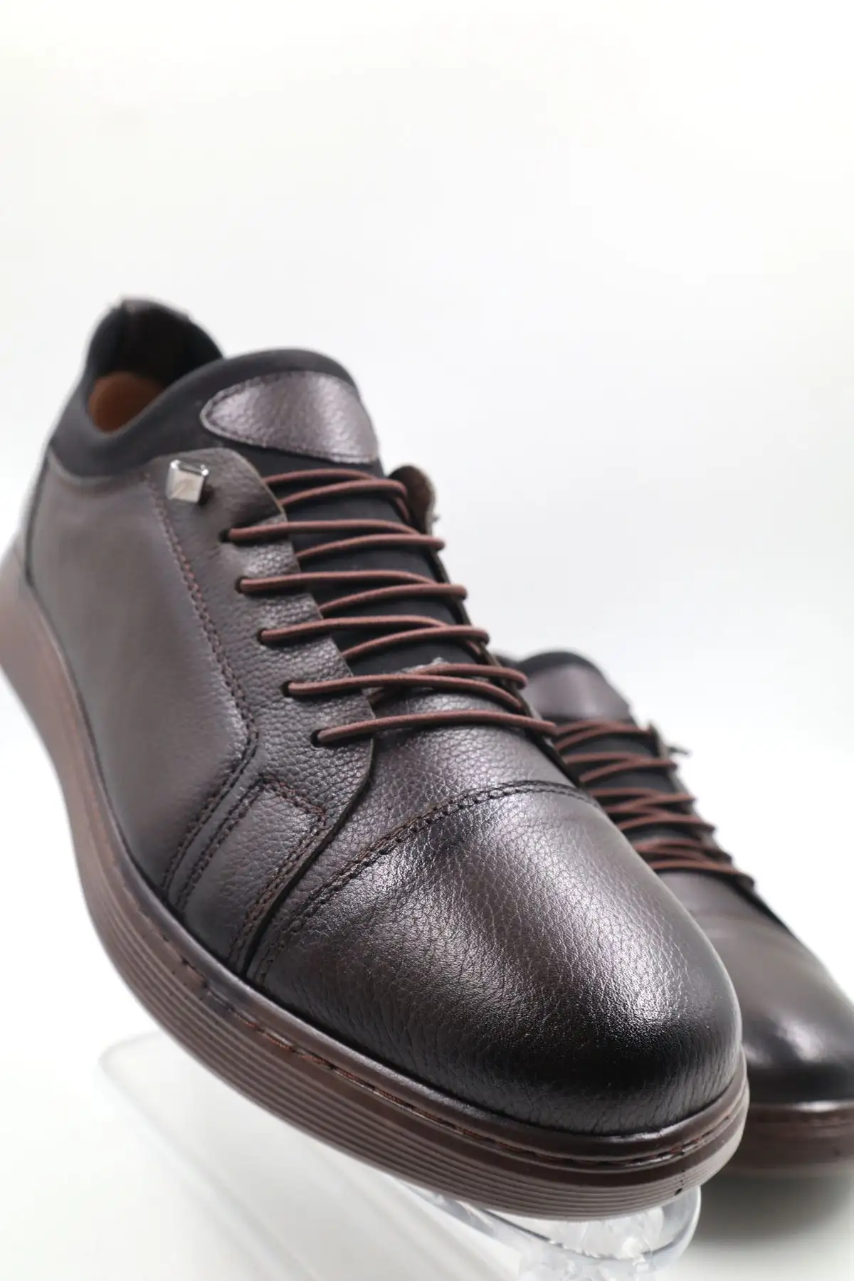 کفش روزمره مردانه    داخلی و خارجی از چرم نوبوک و جیر، فوقالعاده راحت و تماماً ارگونومیک - 6490 کفش روزمره مردانه داخلی و خارجی از چرم نوبوک و جیر، فوقالعاده راحت و تماماً ارگونومیک - 6490