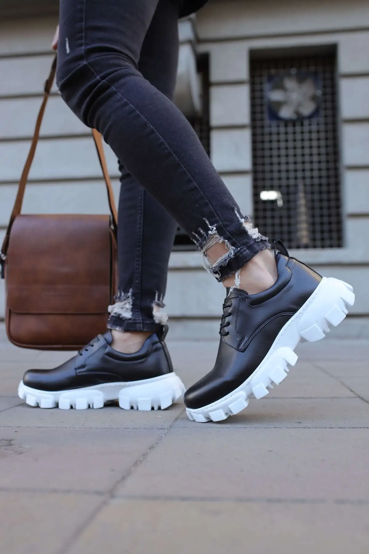 کفش رسمی مردانه   قلعه چ093 رنگ سیاه - 5993 کفش رسمی مردانه قلعه چ093 رنگ سیاه - 5993