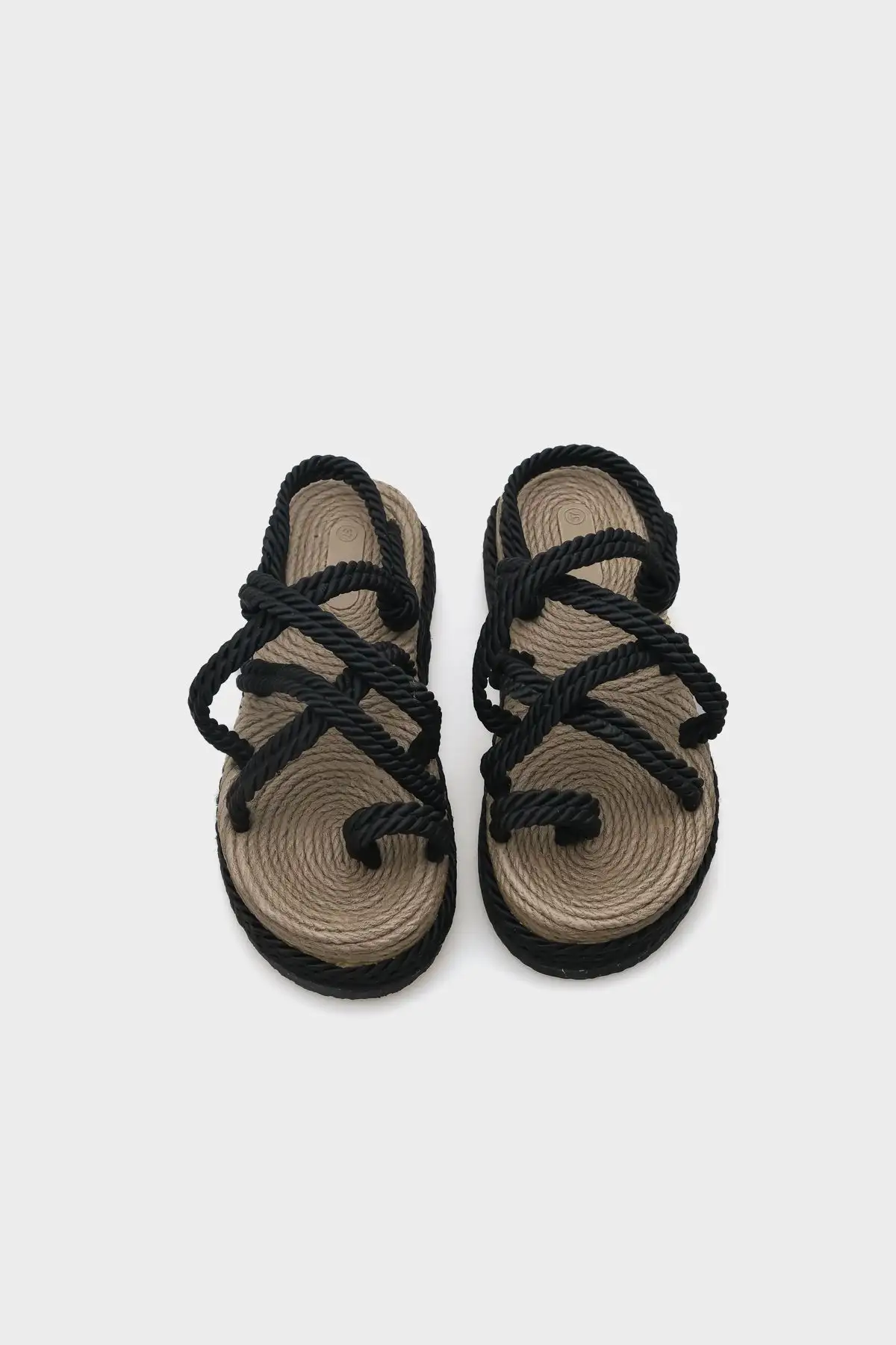 کفش صندل زنانه   پاشنه دار پرکن ایوندن - 7048 کفش صندل زنانه پاشنه دار پرکن ایوندن - 7048