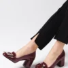 کفش اداری زنانه پاشنه‌بلند آدلا رنگ بورگاندی - 6251