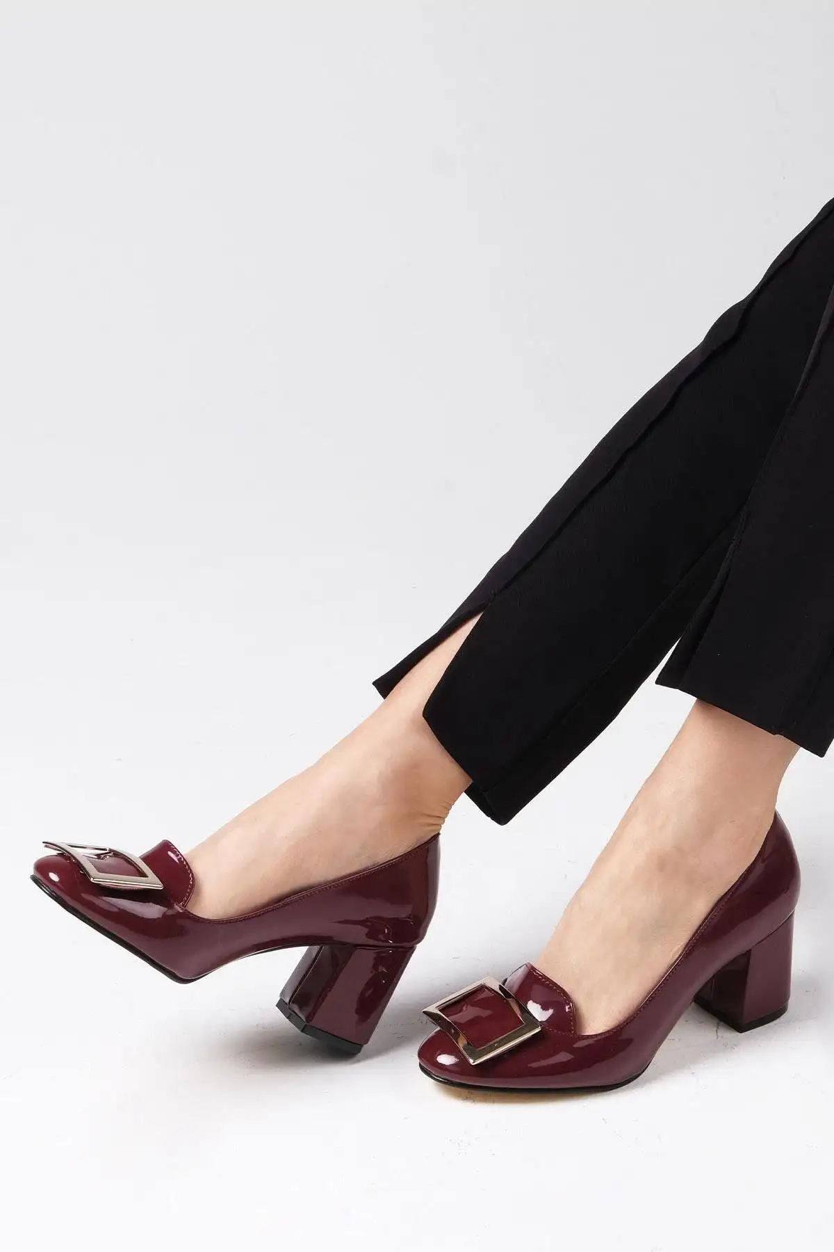 کفش اداری زنانه  پاشنهبلند  آدلا رنگ بورگاندی - 6251 کفش اداری زنانه پاشنهبلند آدلا رنگ بورگاندی - 6251