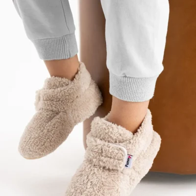 کفش نوزاد دختر پاندوف راحت پلار سیلتی با طراحی خاص، نرم و انعطافپذیر و دارای زیره ارگونومیک و هوایی مناسب. - 5498