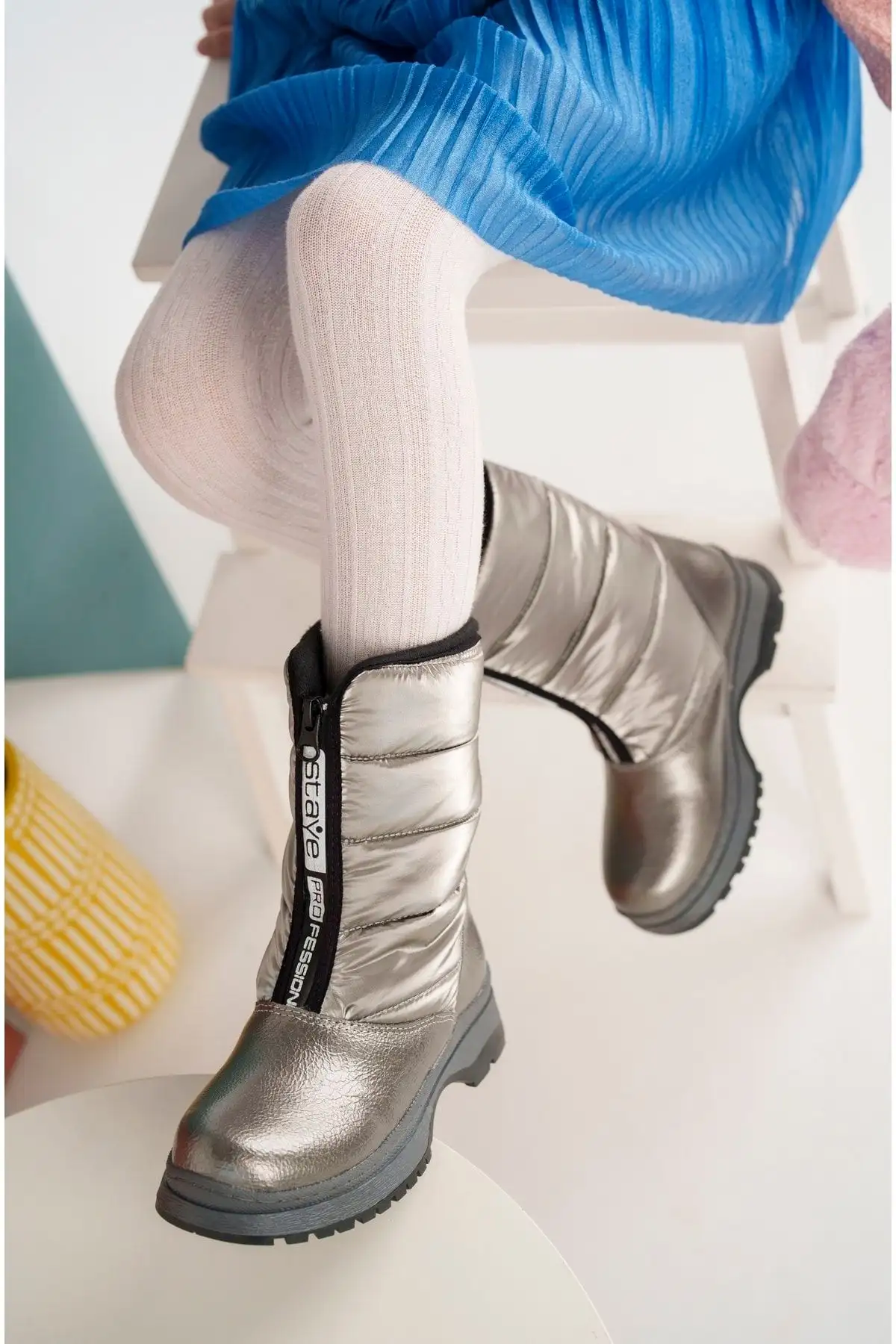 بوت بچگانه چکمه برف دخترانه پلاتینیومی ضد آب، با زیره غیر لغزش، سبک - 5580 بوت بچگانه چکمه برف دخترانه پلاتینیومی ضد آب، با زیره غیر لغزش، سبک - 5580