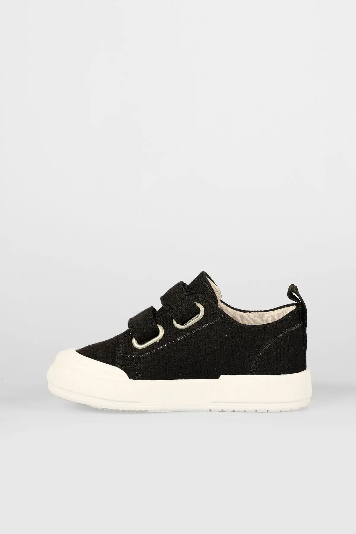 کفش دخترانه ورزشی مشکی و پسرانه با نور لوفی برای سنین پیشدبستانی - 6890 کفش دخترانه ورزشی مشکی و پسرانه با نور لوفی برای سنین پیشدبستانی - 6890